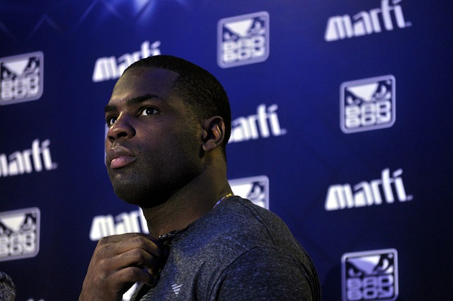 用实际行动 用实际行动